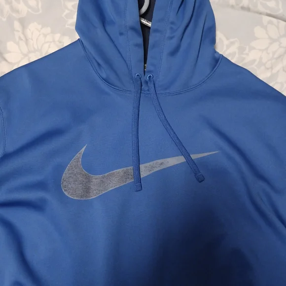Mens nike hoodie - Picture 3 of 3